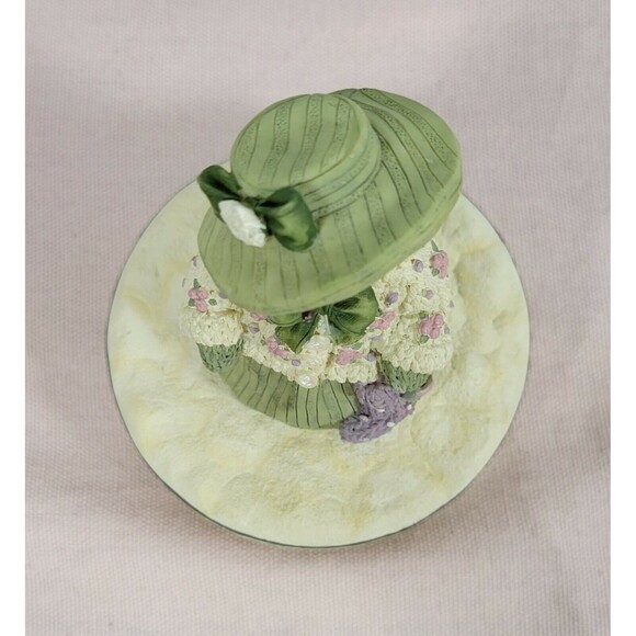 Plum Pudding by Heather Hykes 4-1/2” Snowman Girl Candle Topper Artisan Flair - Picture 5 of 9